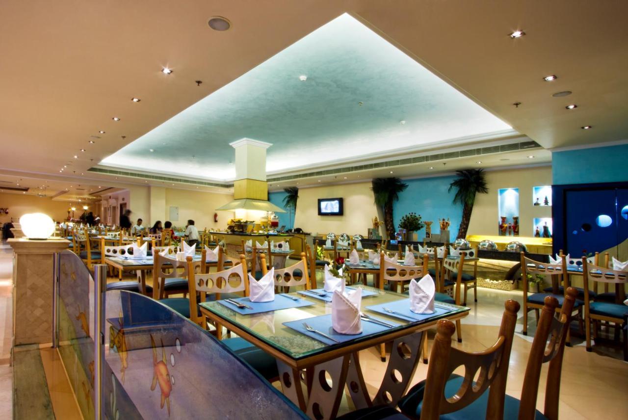 The Piccadily Lucknow Exterior foto
