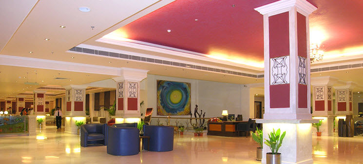 The Piccadily Lucknow Interior foto